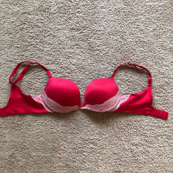 Victoria's Secret Other - VS Red bra 32c EUC